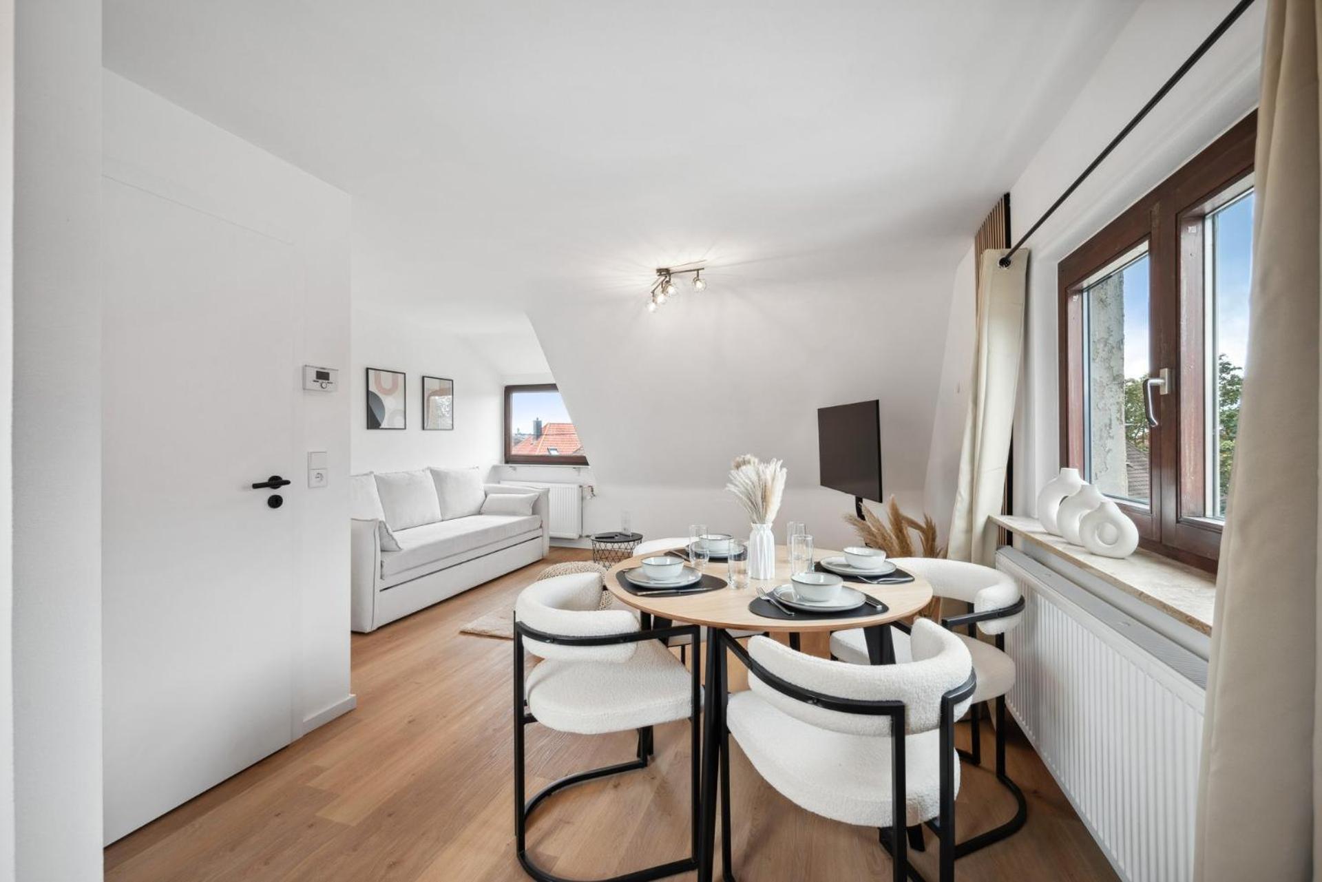 Malu Rooms - Top Lage, Kostenloser Parkplatz, Klima, Netflix, 24H Checkin Ludwigsburg Zewnętrze zdjęcie