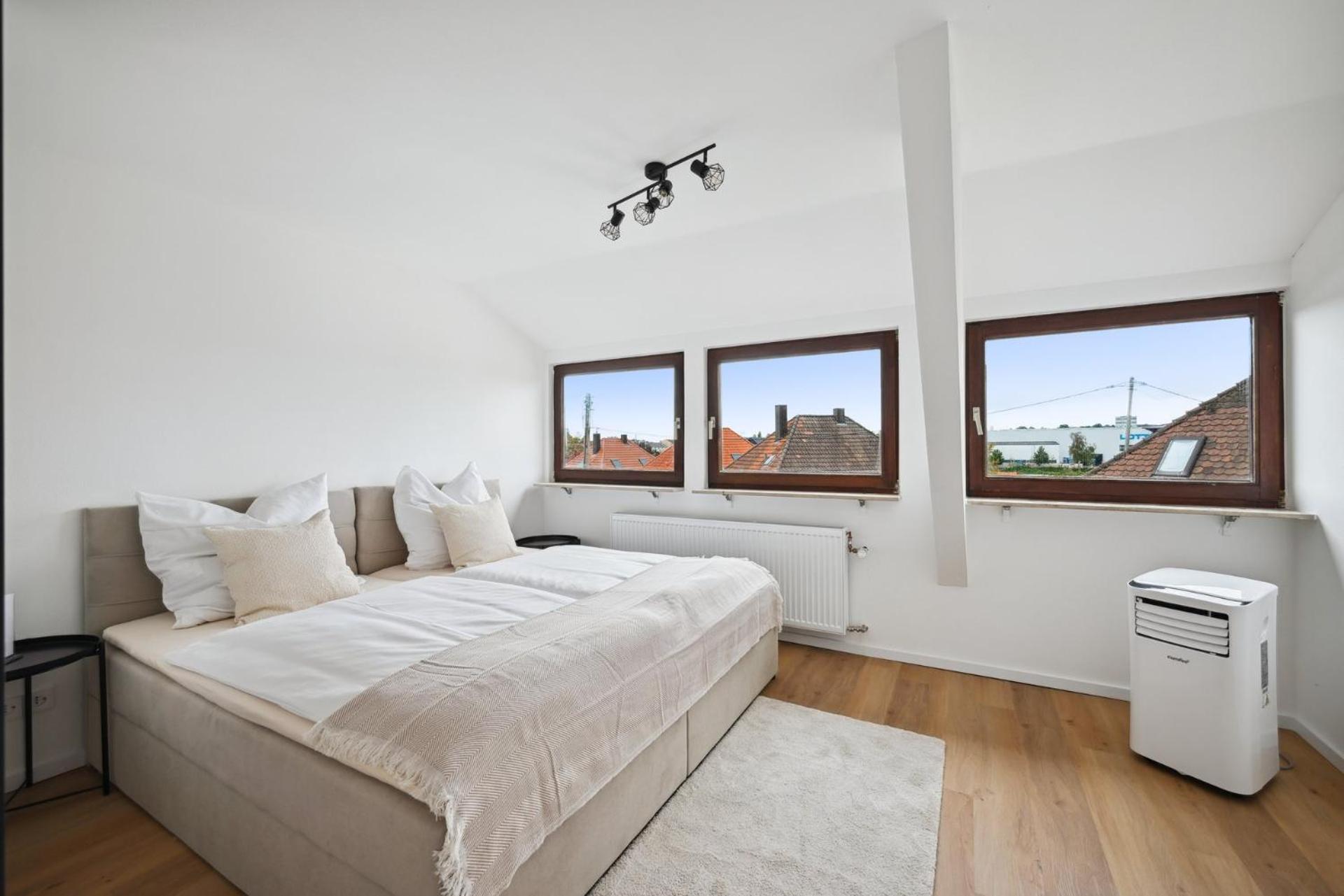 Malu Rooms - Top Lage, Kostenloser Parkplatz, Klima, Netflix, 24H Checkin Ludwigsburg Zewnętrze zdjęcie